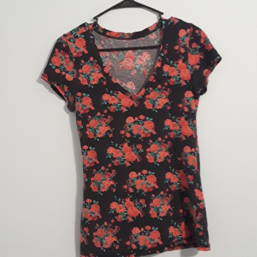 Tee